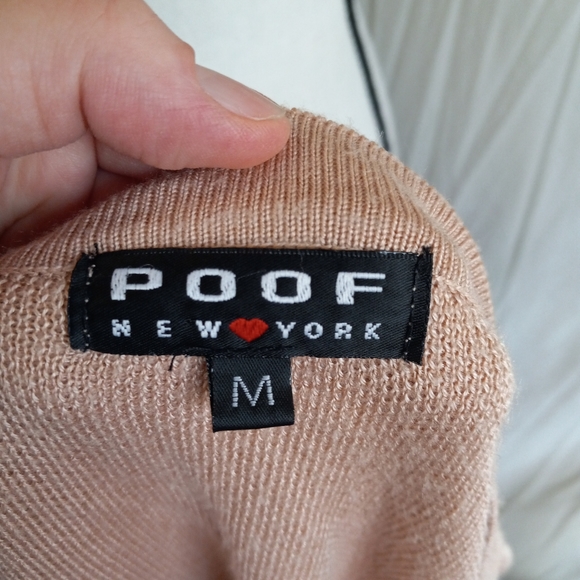 Poof New York Cropped Balloon Sleeve Sweater - Picture 7 of 8